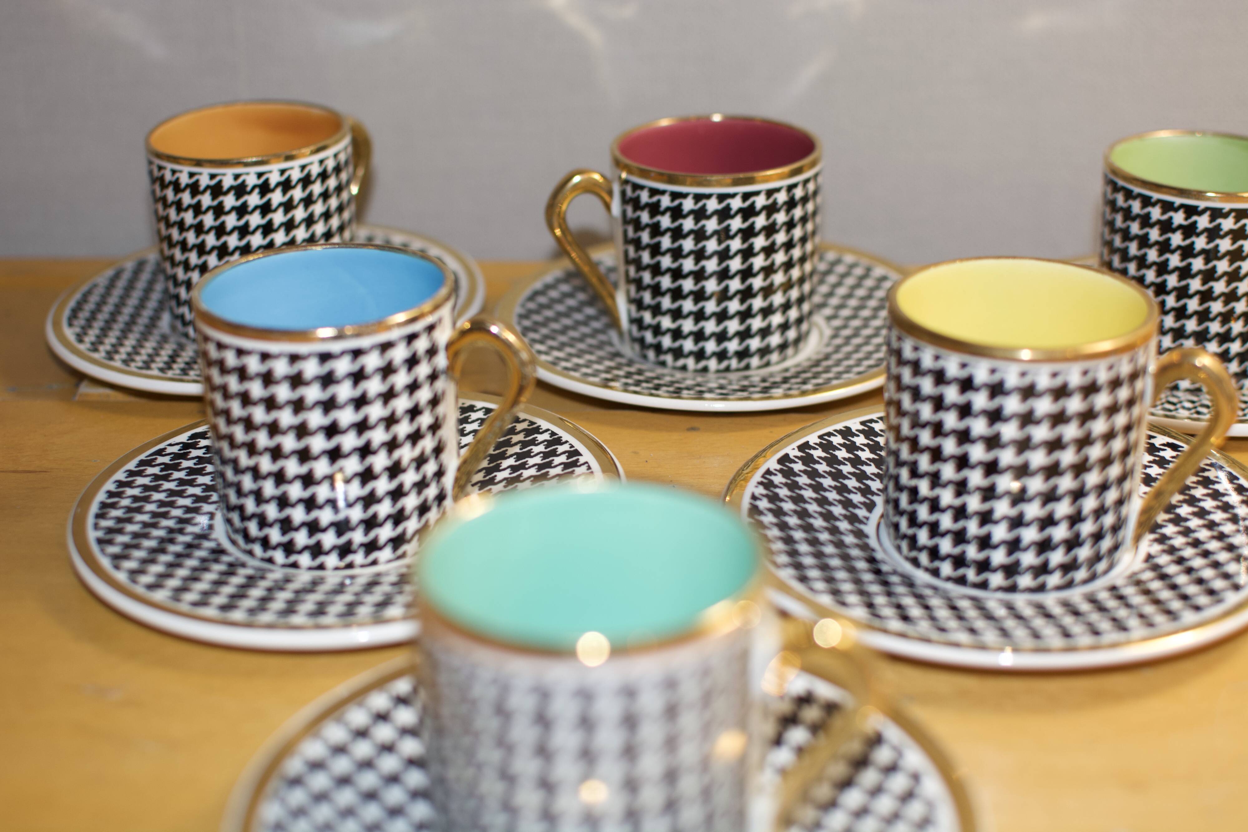 Pop vintage coffee service