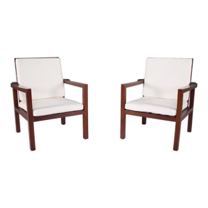 paire de fauteuils modernistes