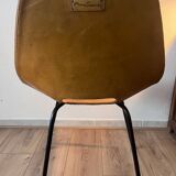 “Tonneau” chair by Pierre Guariche