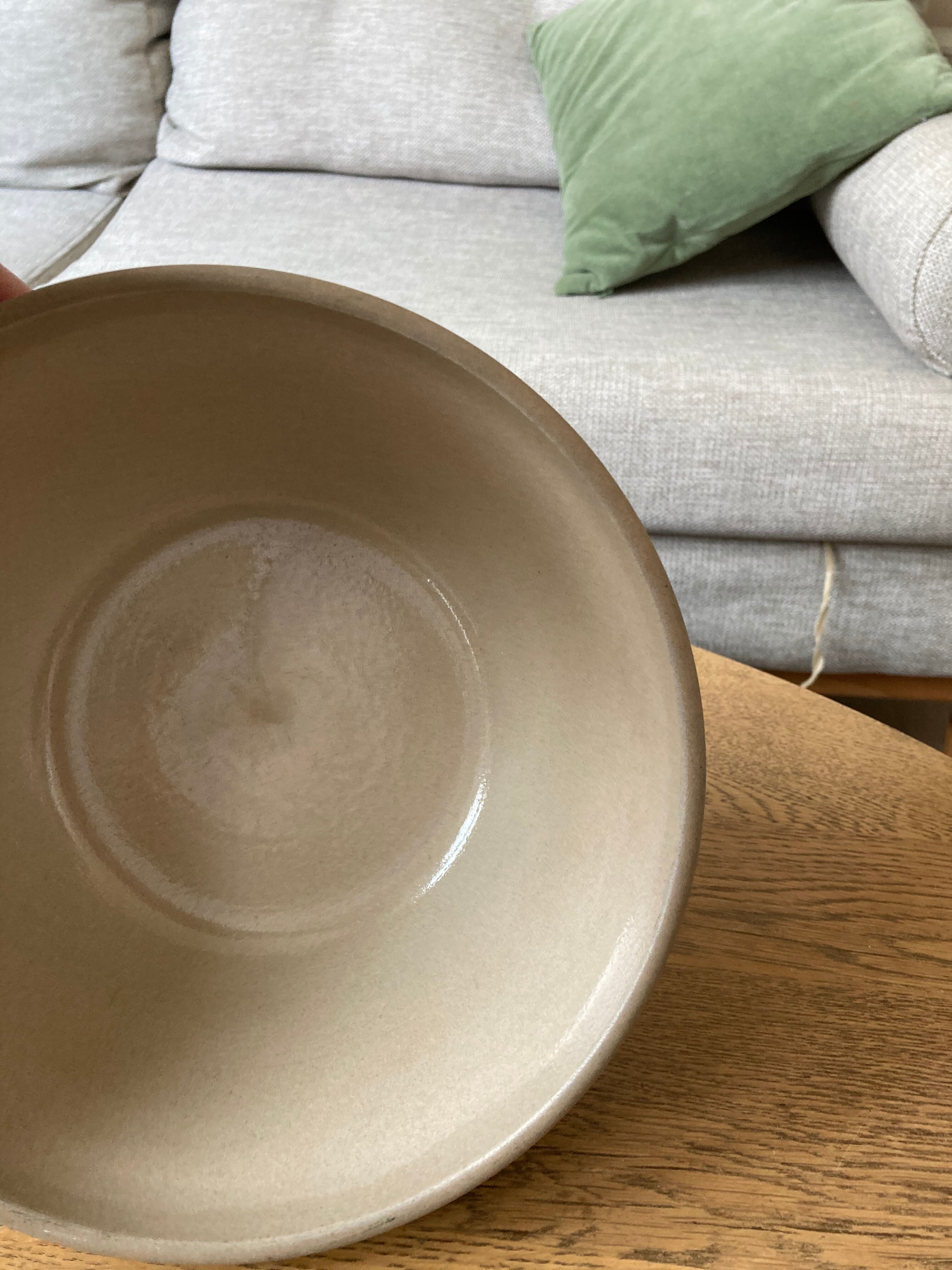 Gien beige and brown sandstone salad