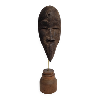 Antique African Dan Mahou passport mask with long beak, 19 cm
