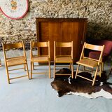Set of 4 folding chairs