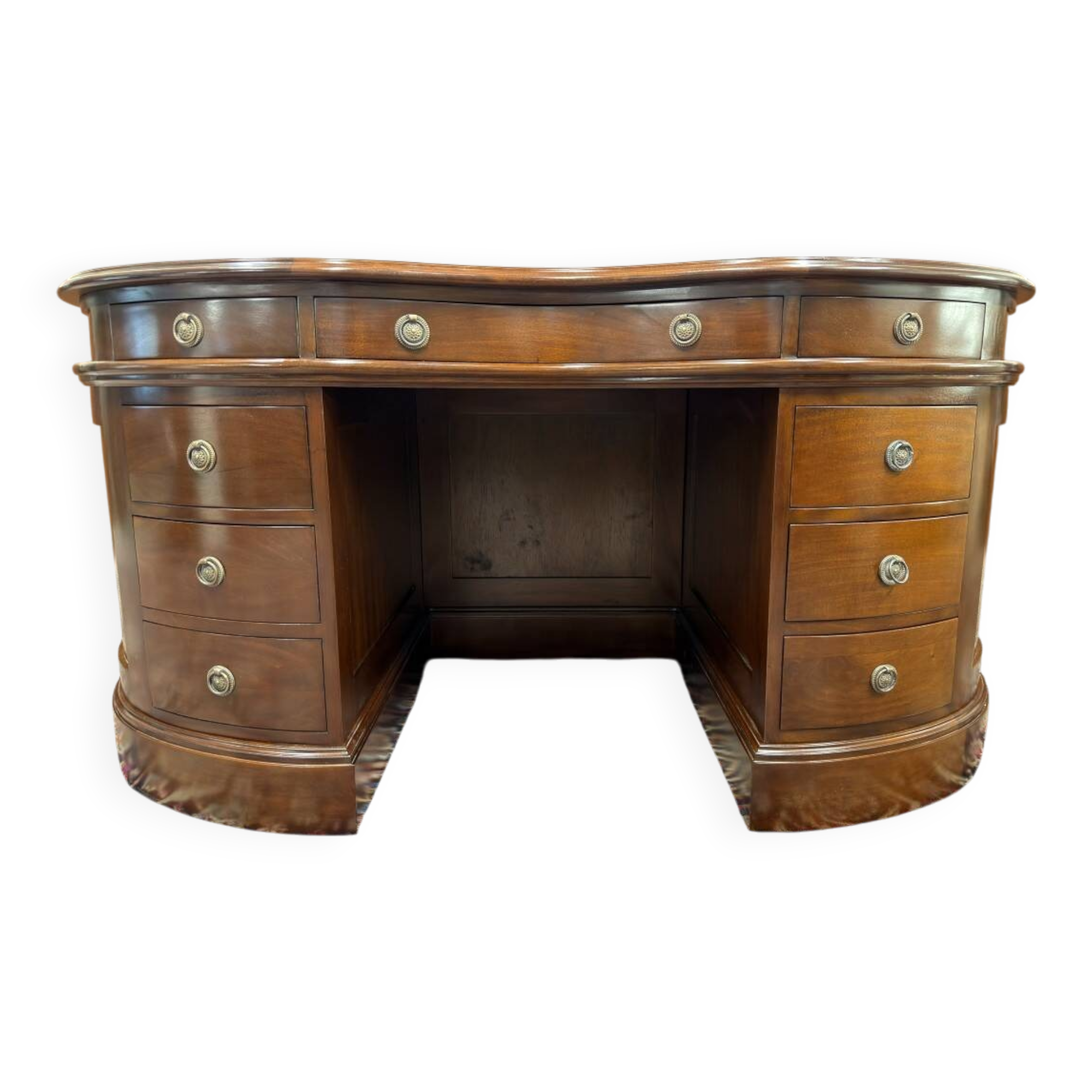 Classic English Kidney Shaped Chesterfield Desk