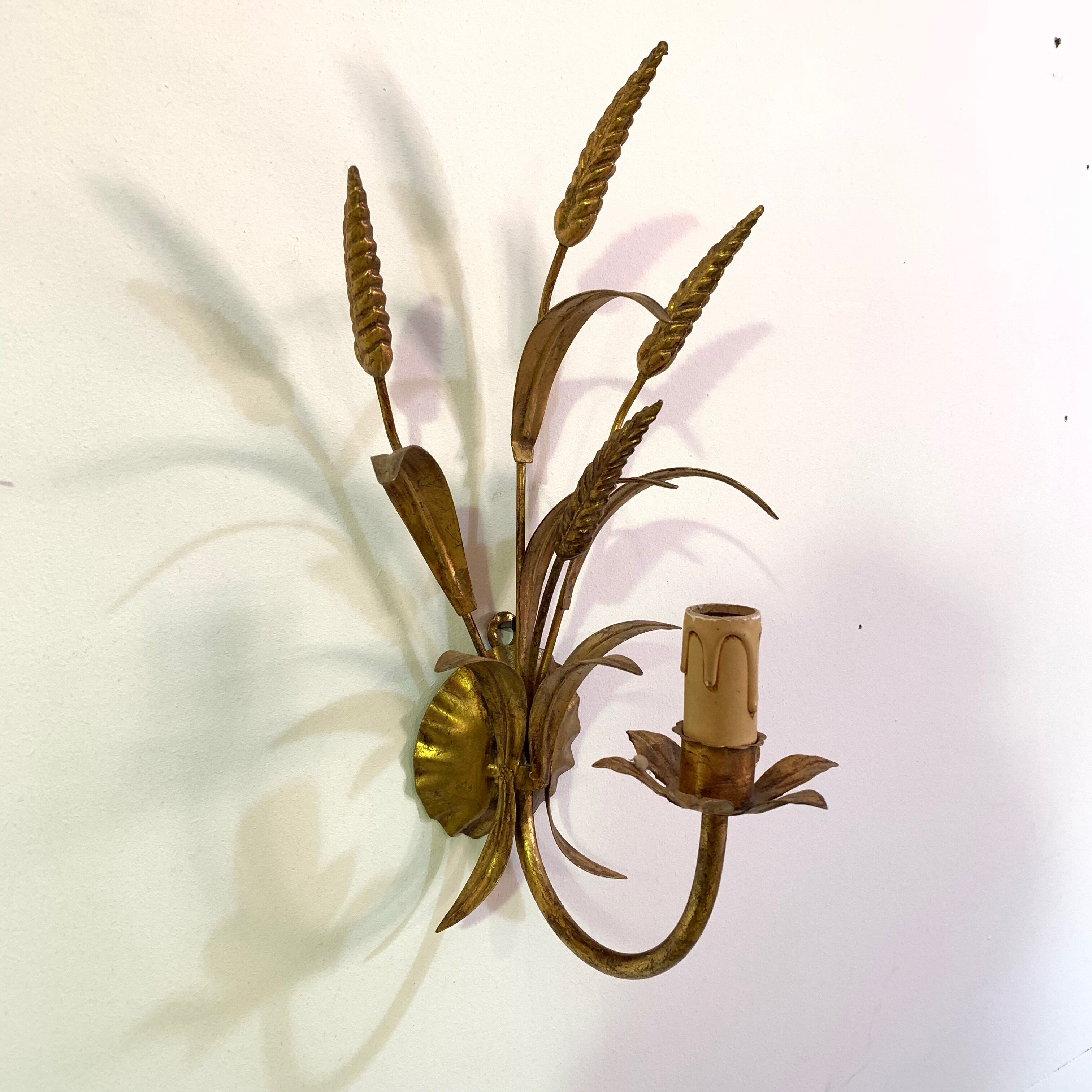 Golden vintage wall lamp