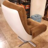 Molded shell armchair 1970