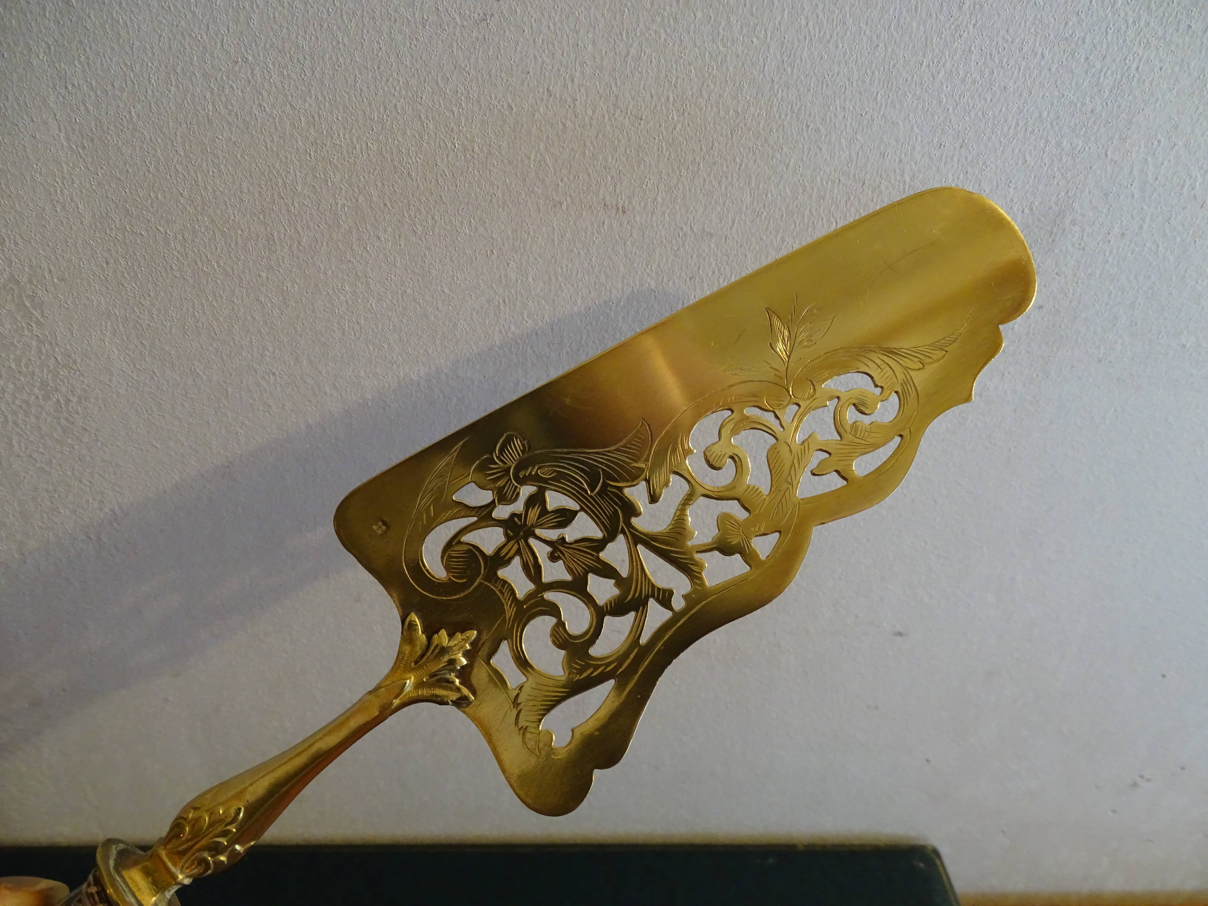 Silver pie shovel filled and vermeil old 1900 punch minerva