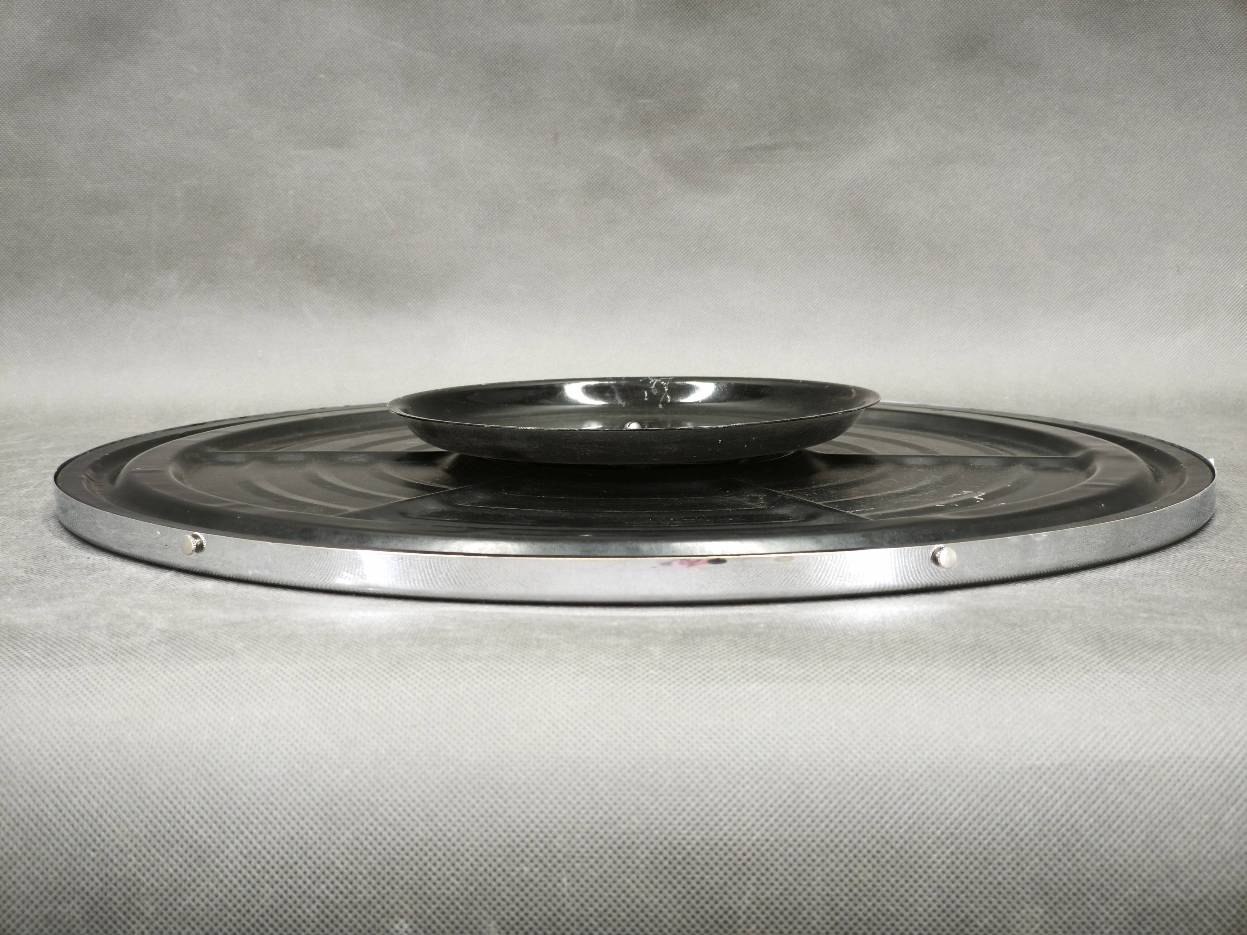 Elegant rotating serving tray Art Deco produced in Czechoslovakia in the 1940s.