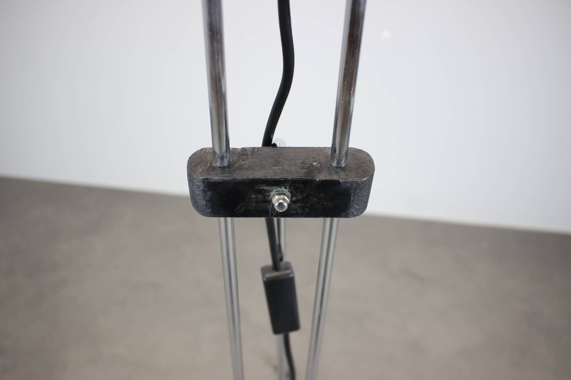 Lampadaire italien réglable en chrome Space Age, années 1960