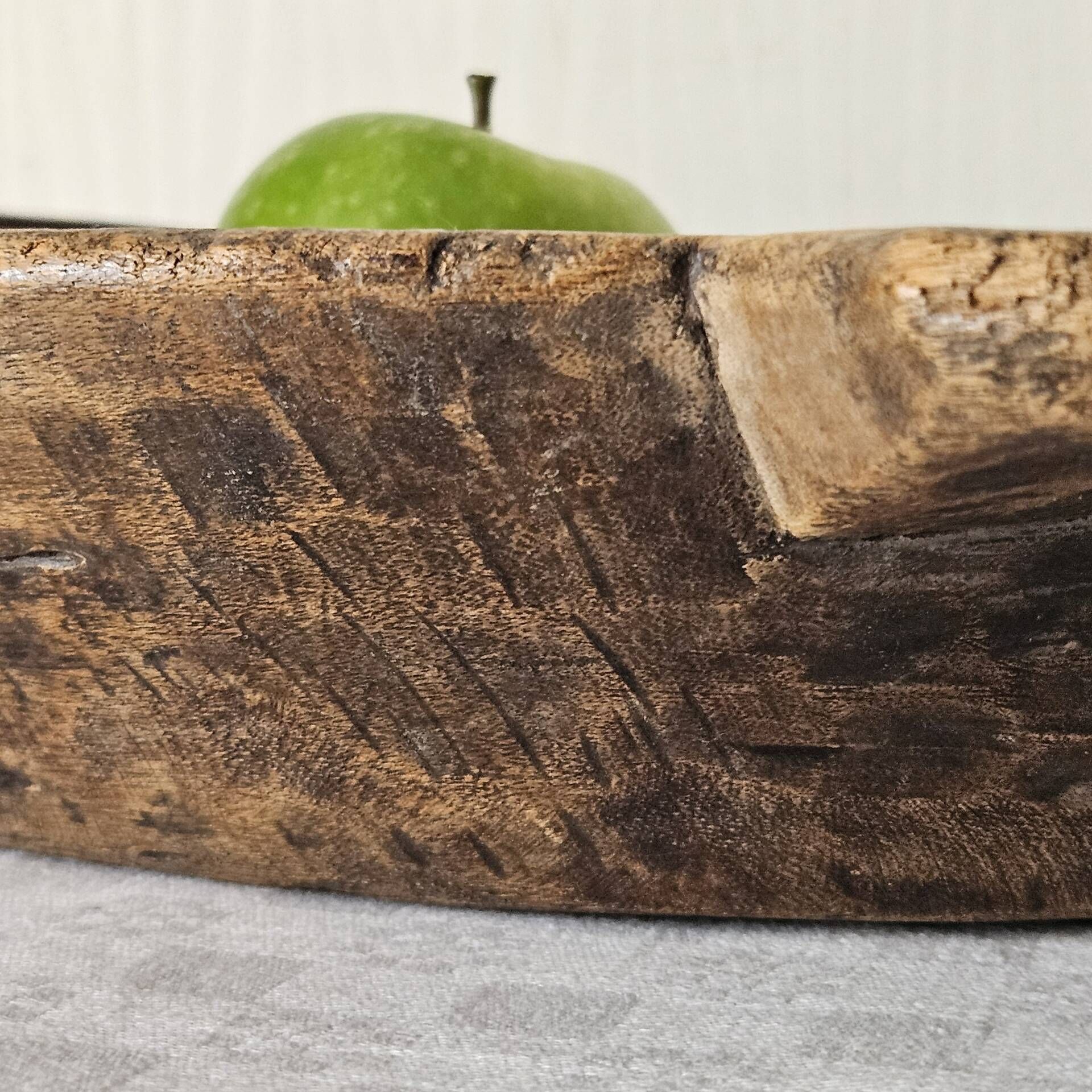 Antique wooden dish "Parat" India early 20th century
