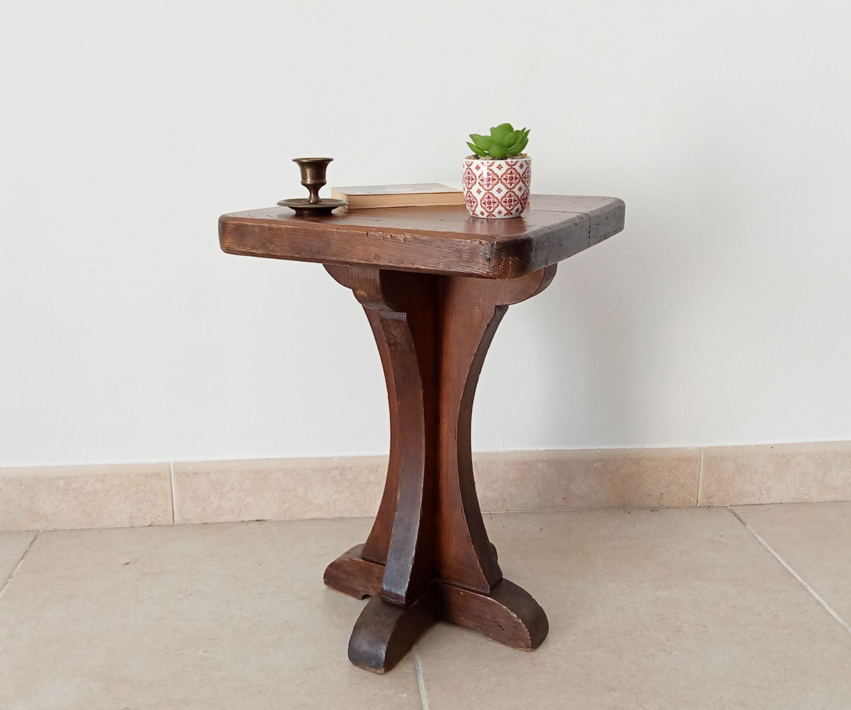 Art Deco side table 60s