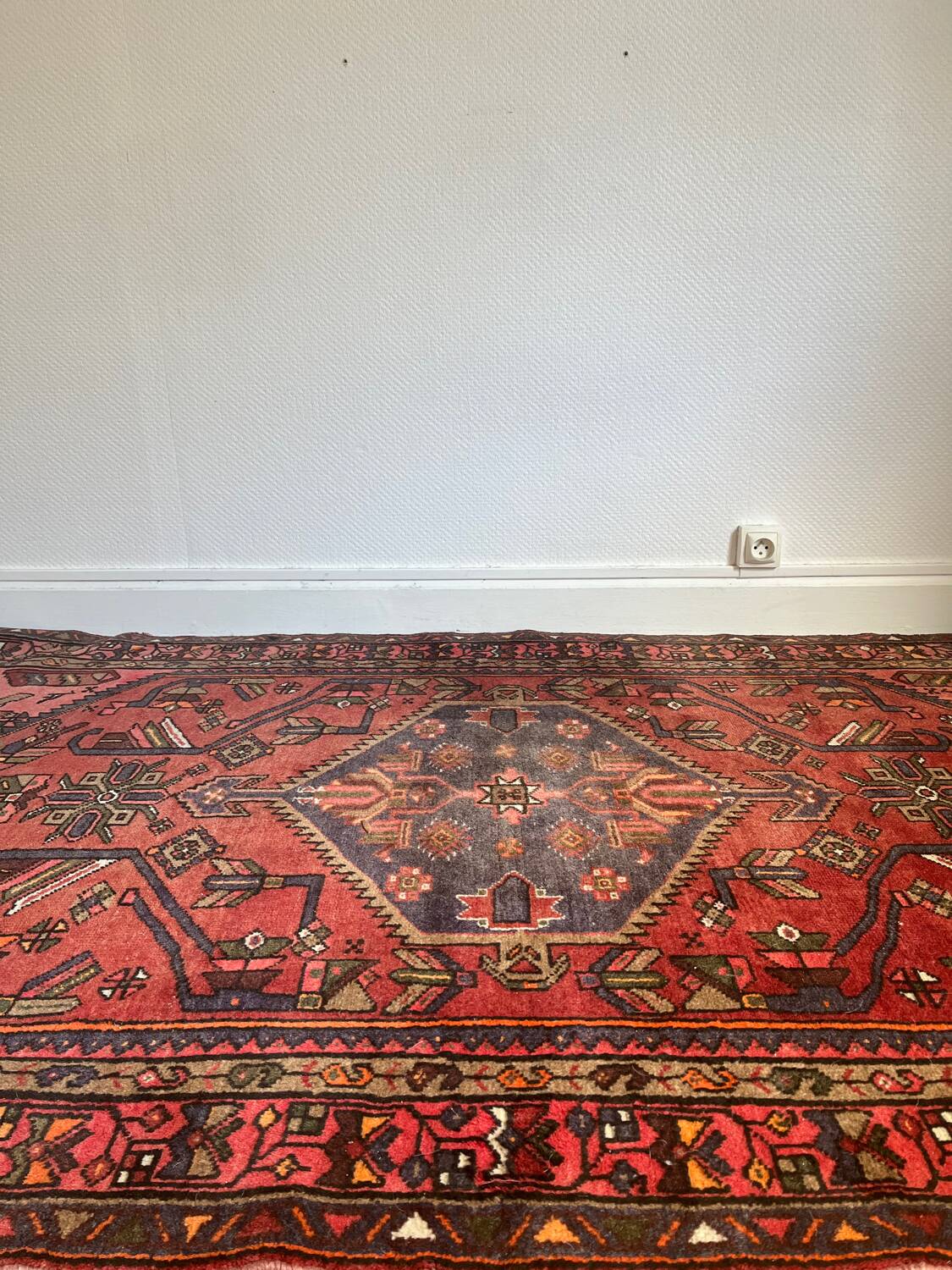 Antique Persian Handmade Oriental Rug 200cmx125cm