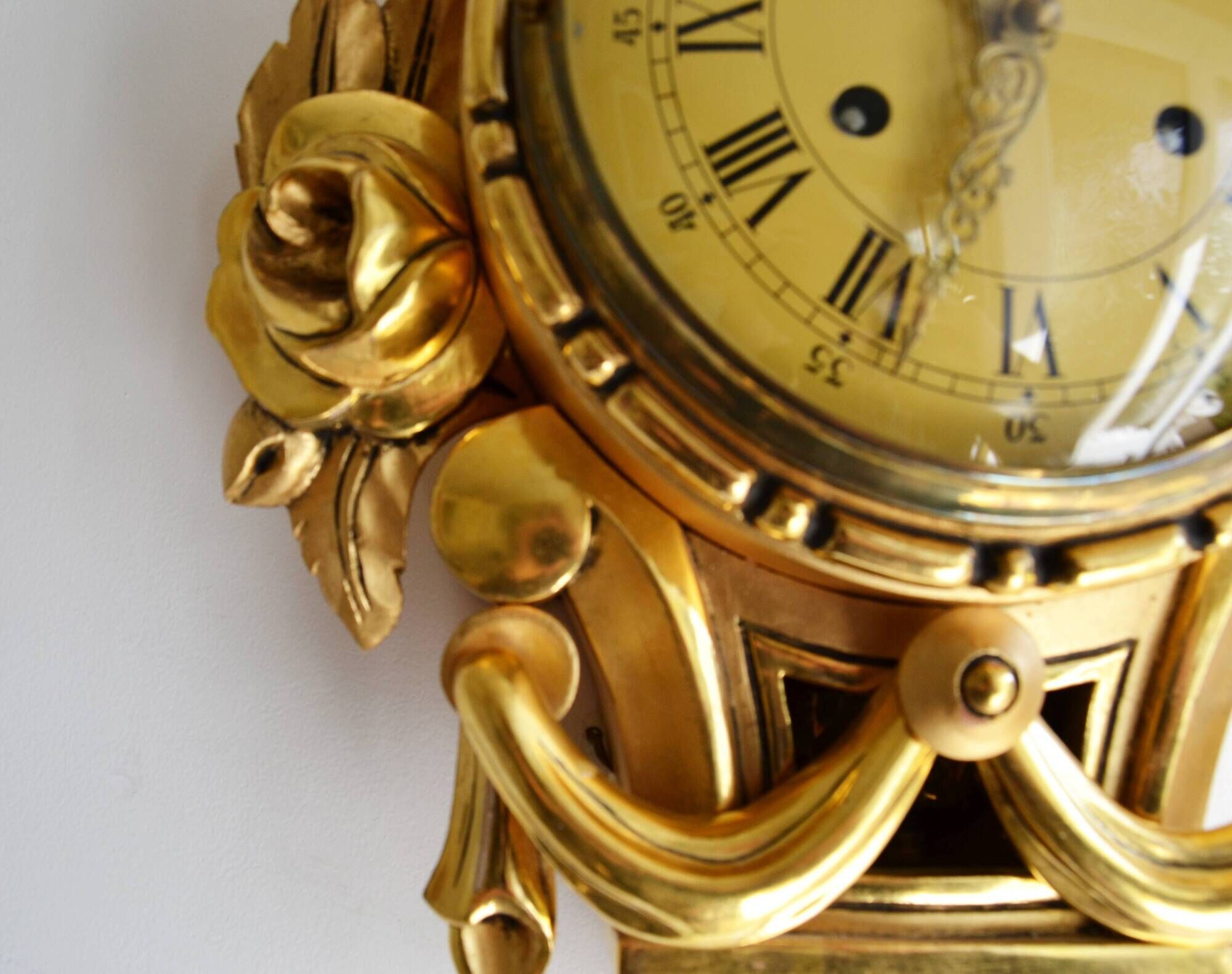 Vintage Gilded Carved Wood Rococo Style Floral Perivale Wall Clock 1960s