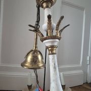 Lustre with 8 light arms in Hollywood Regency style – Gold brass and marble