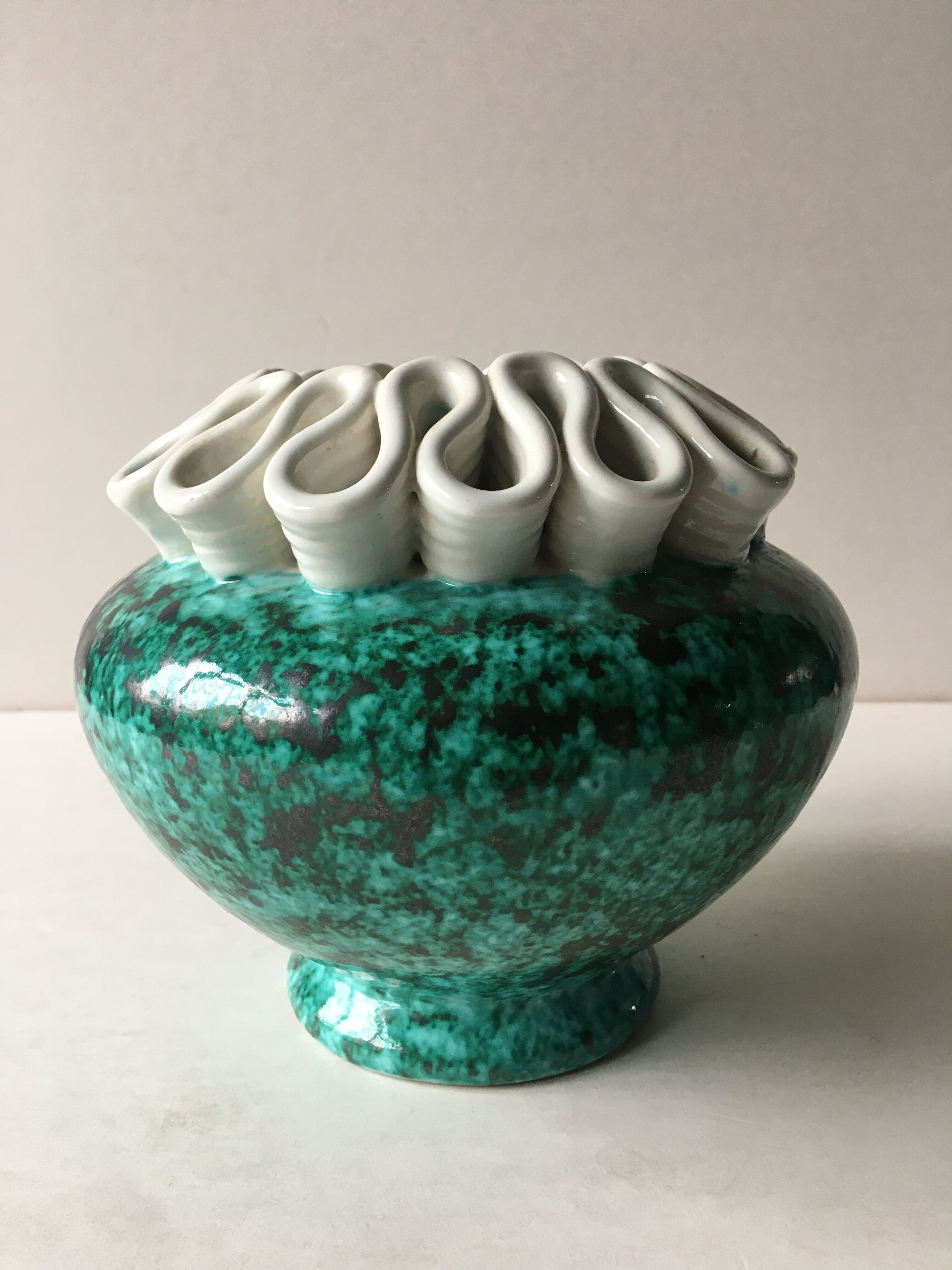 Art Deco vase in earthenware manufacture Ste Radegonde