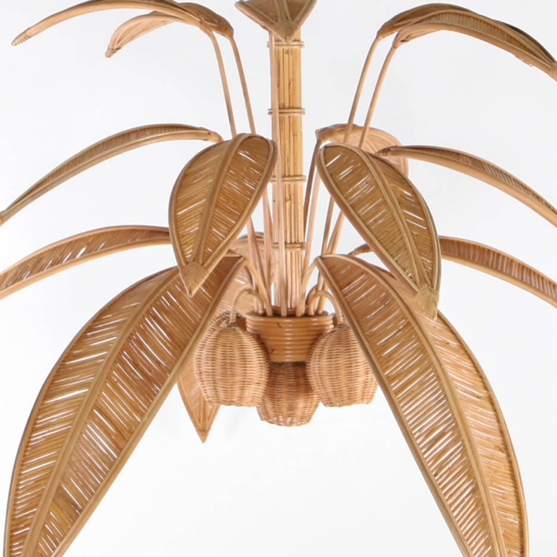 Grand lustre « cocotier » « palmier » en rotin
