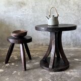 Circular tripod pedestal table with central base, coffee table 50x50x50