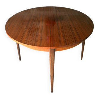 Scandinavian teak table with extensions, 4/6 people.
