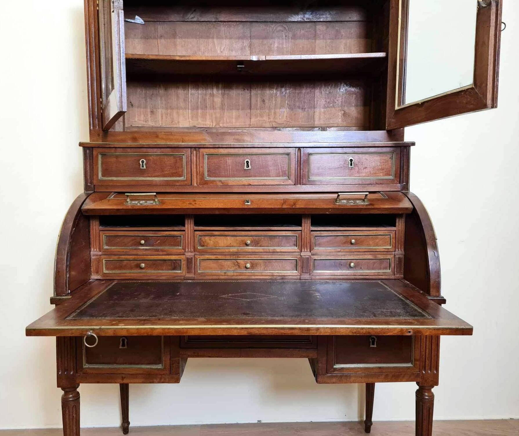 Bureau à cylindre époque Louis XVI en Acajou de Cuba massif circa 1760
