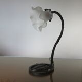Art deco lamp in hammered wrought iron and tulip in glass, 30s 40s
