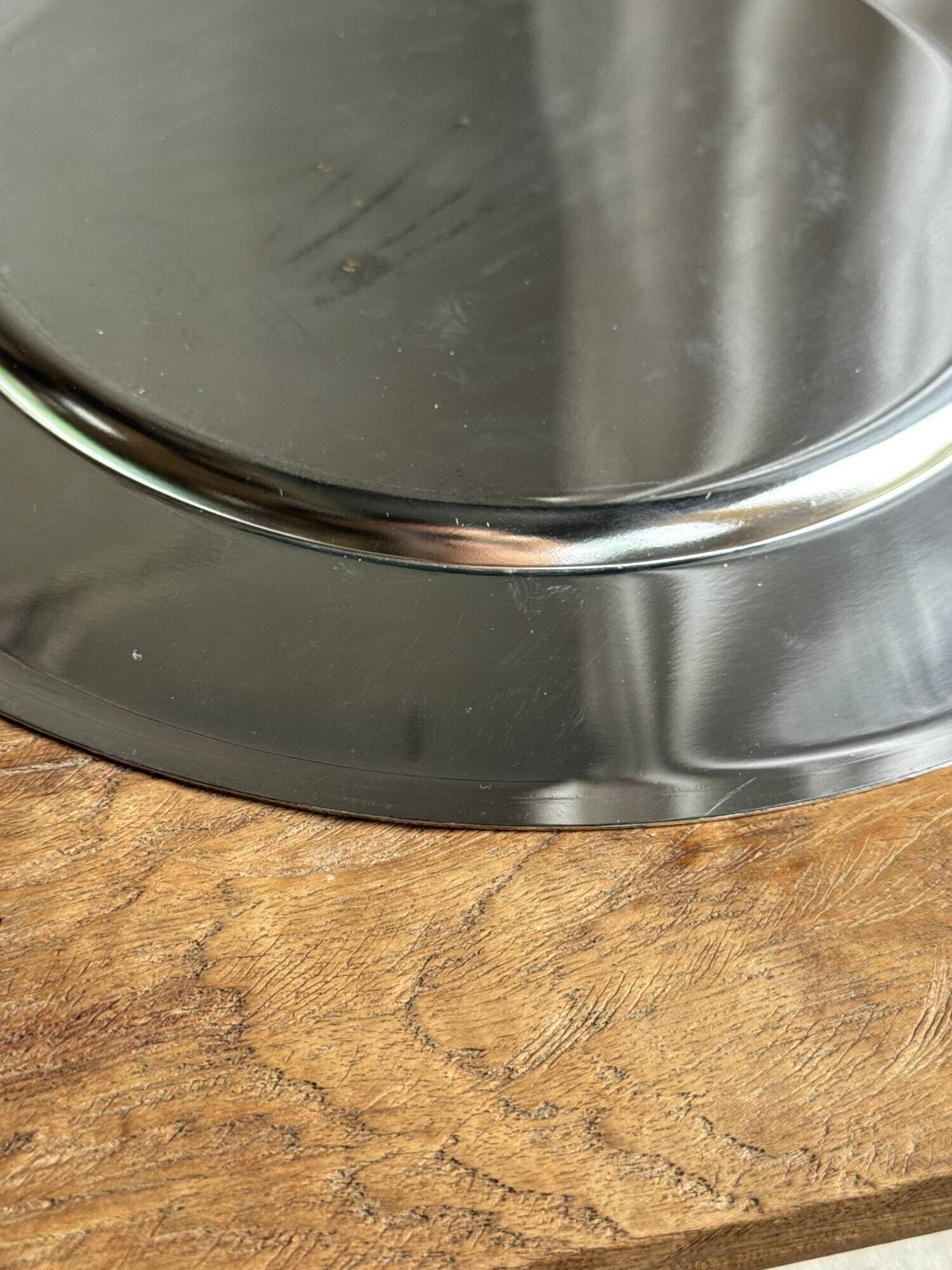 Round silver-plated tray with a wide gold border D30 H2