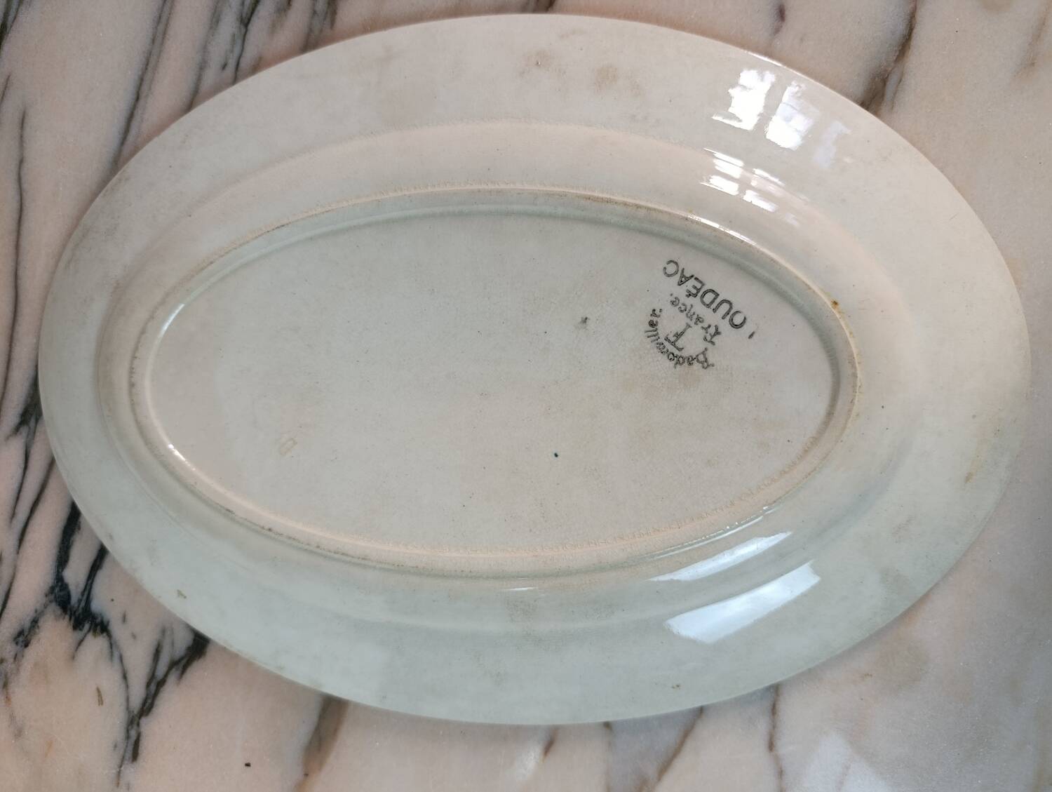 Plat de service ovale Badonviller modèle Loudéac