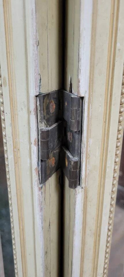 Very large Louis XVI style mirrored screen in lacquered wood circa 1860-1880