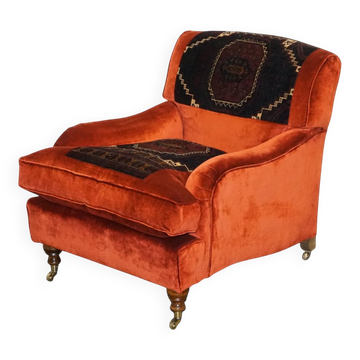 Fauteuil Vintage Tapissé en Velours Rouge et Aztèque dans le style de Howard George Smith