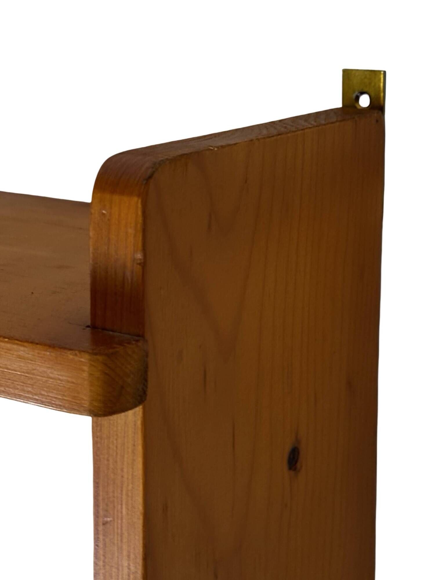 Vintage wooden wall shelve rack in pinewood minimalist design
