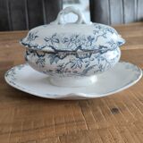 Rambouillet model sauce boat from Lunéville factory
