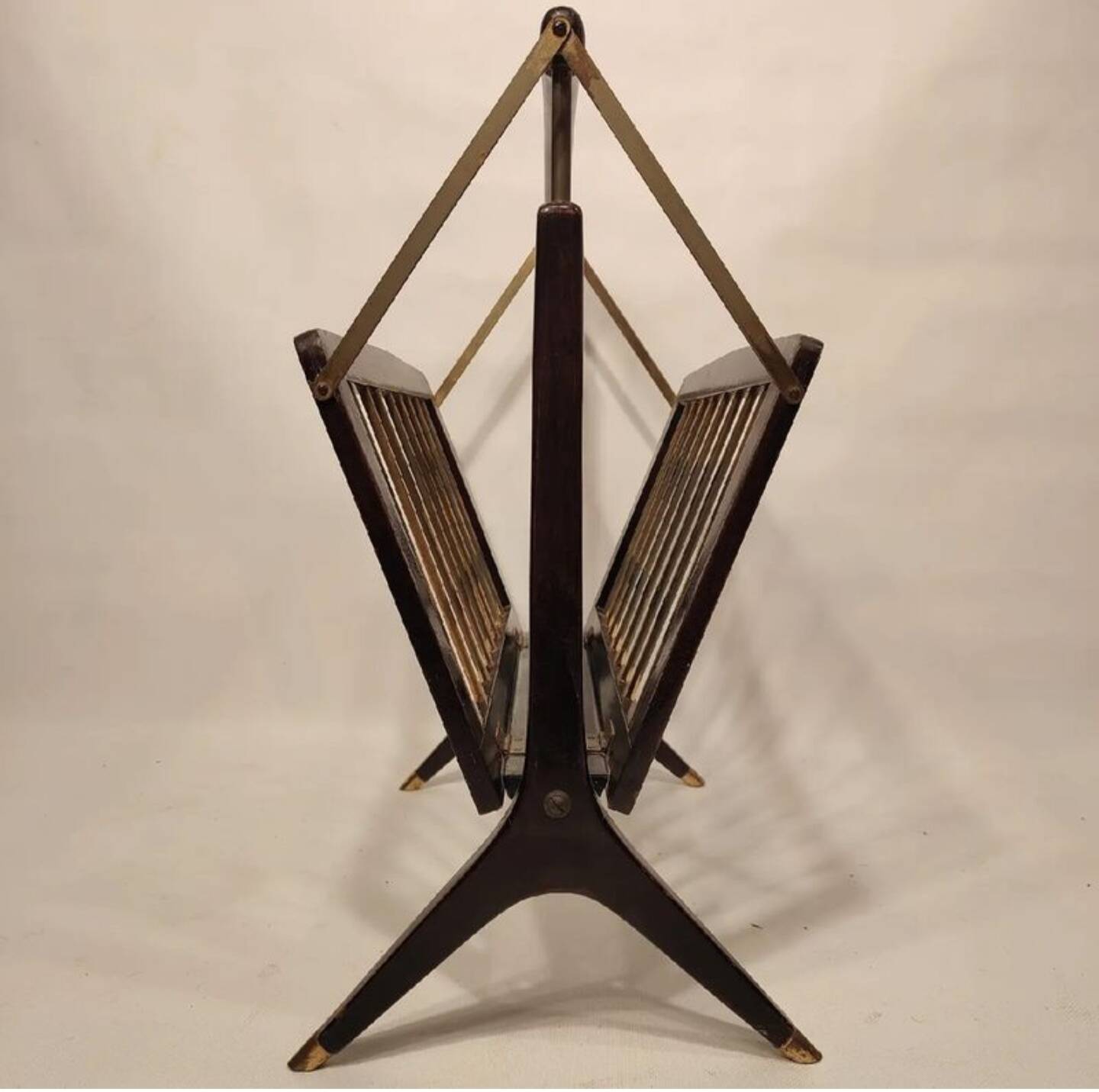Cesare lacca style  magazine rack