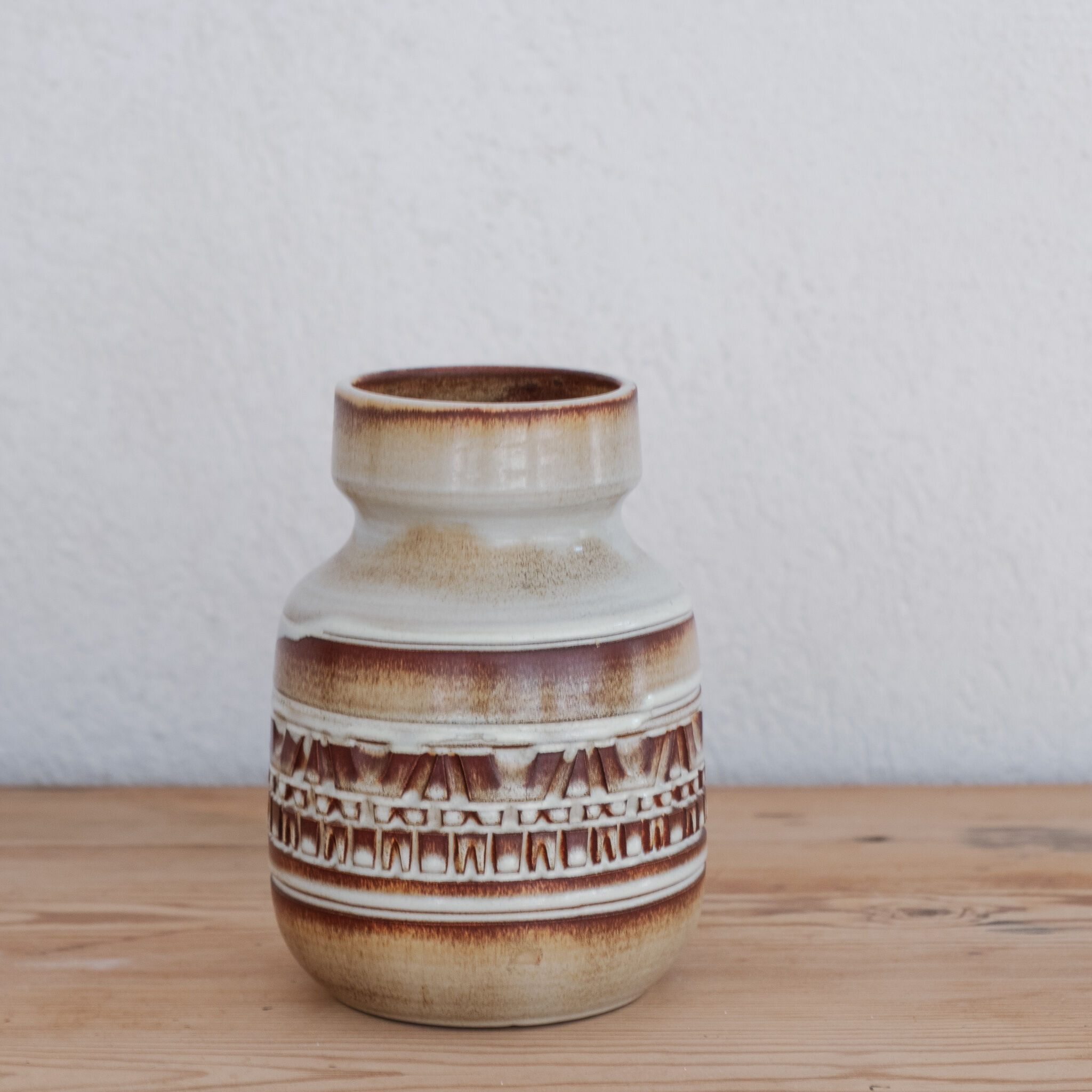 Ceramic vase signed Bessone