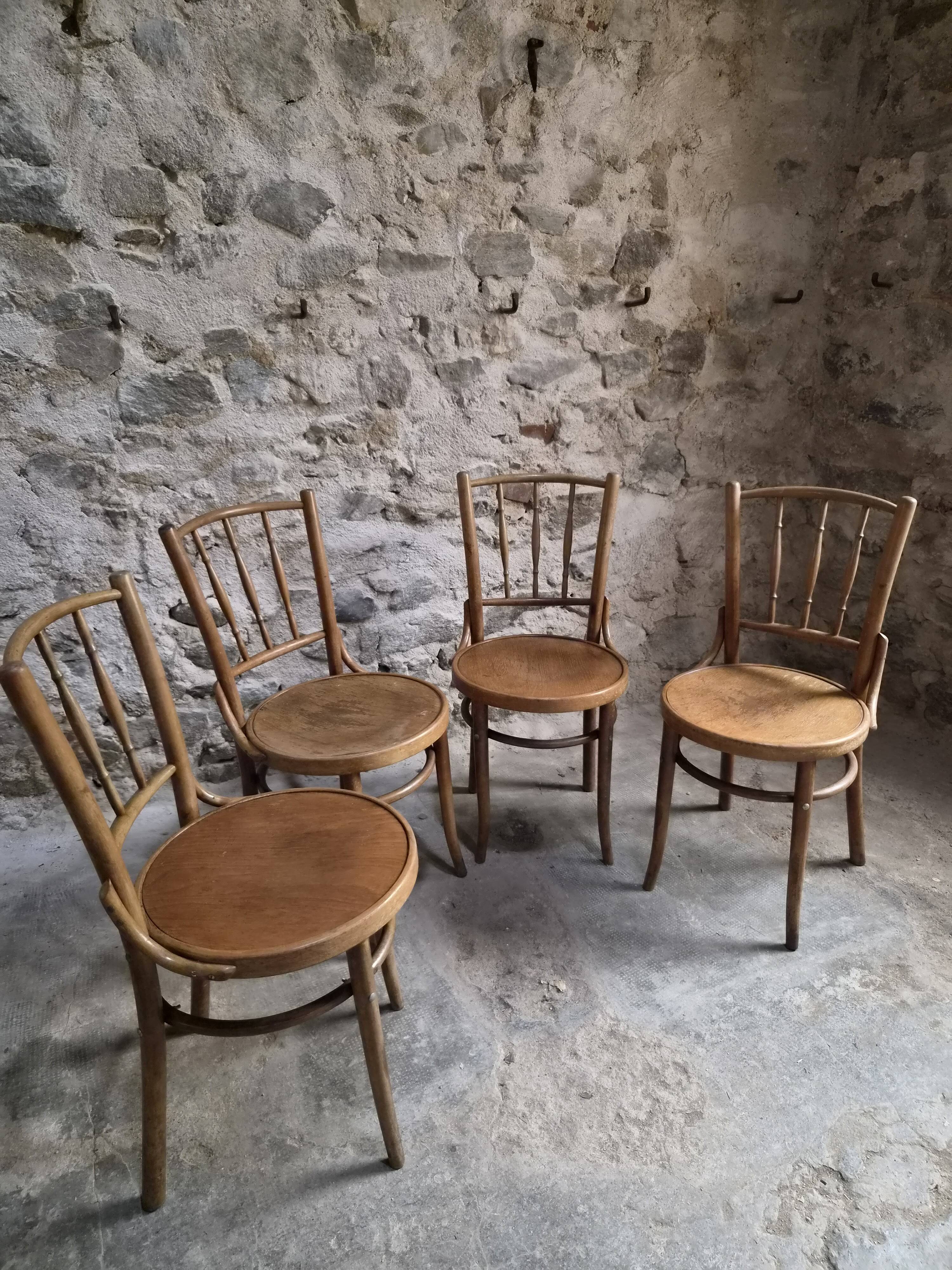 Set of 4 Fischel bentwood bistro chairs, Czechoslovakia, circa 1930–1950.