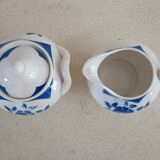 6 Digoin cups and saucers, sugar bowl and milk jug