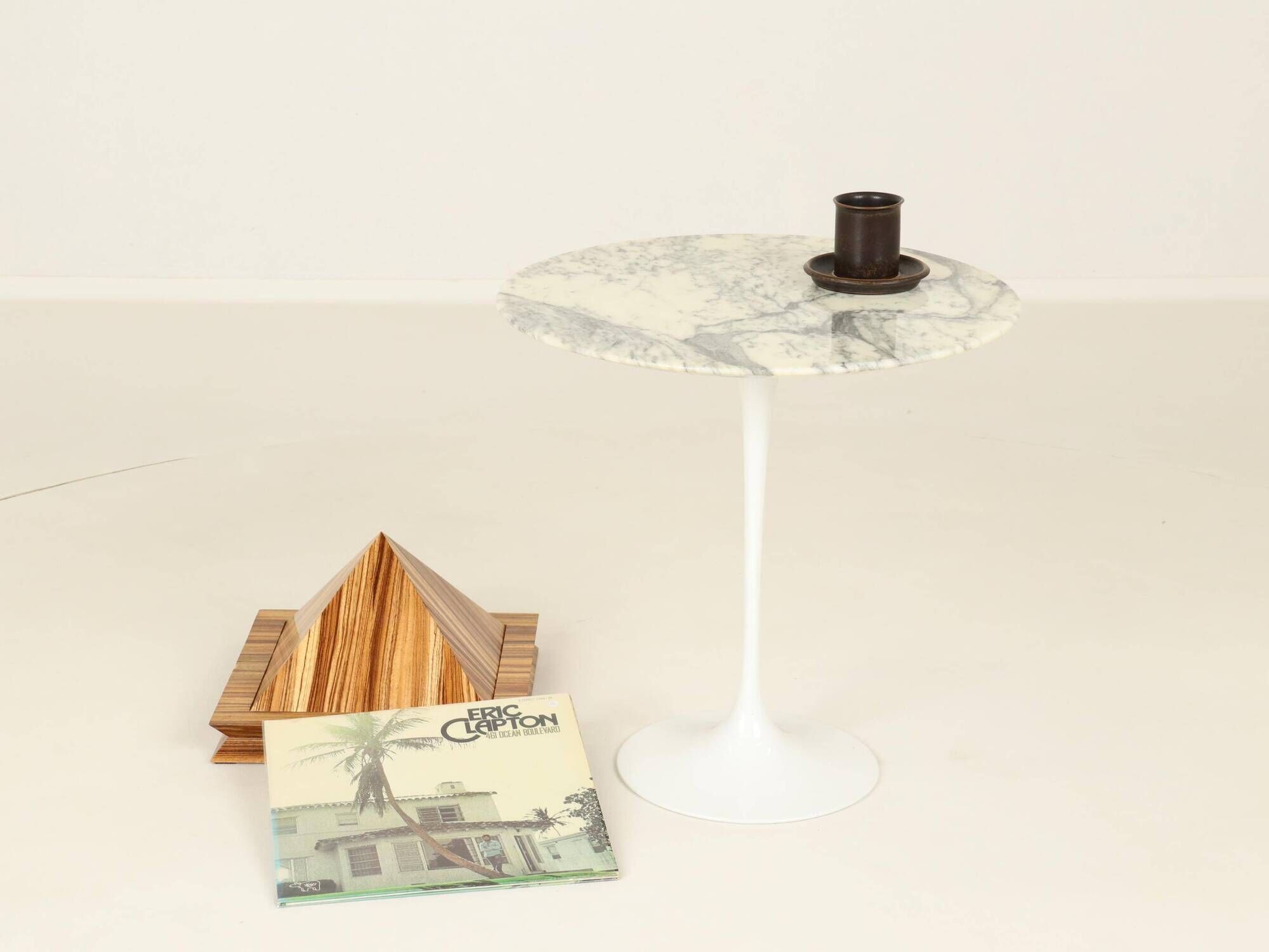 Tulip Side Table in White Marble by Eero Saarinen for Knoll, 1960s