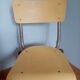 Chaise d'école adulte revisitée en jaune