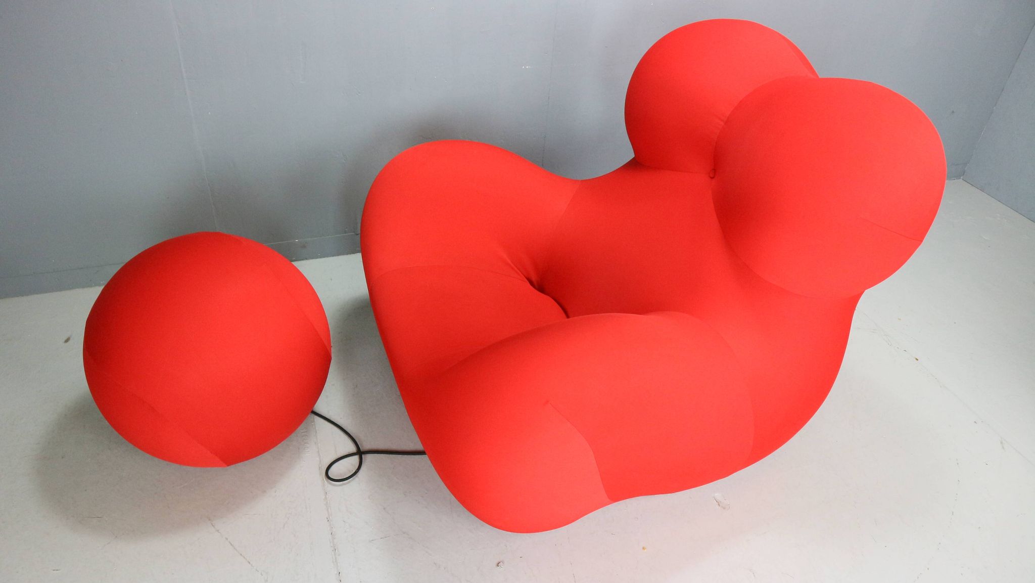 "Big Mama" Up 5+6 Chair and ottoman By Gaetano Pesce For B&B Italia