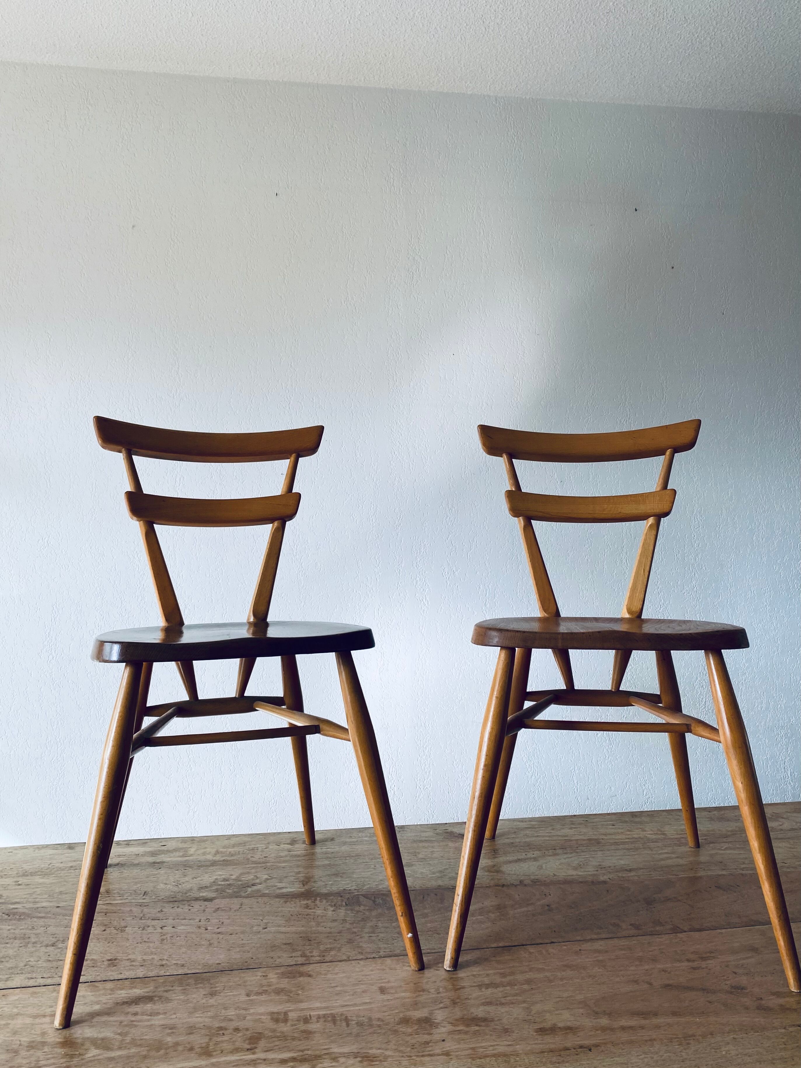 Pair of chairs "stacking chair" model from Ercol