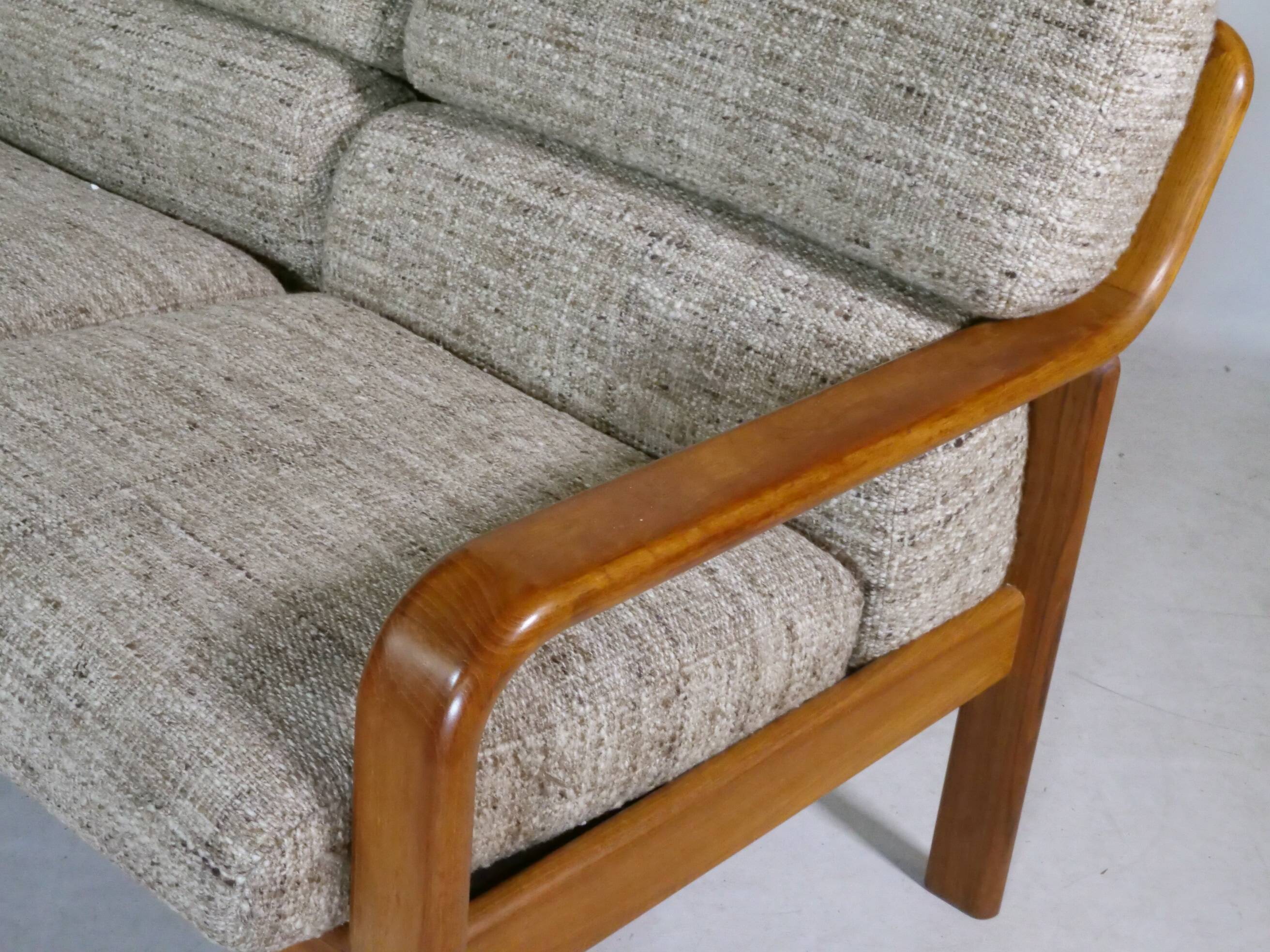 Canapé deux places en teck du milieu du siècle par Olsen & Søn, années 1970