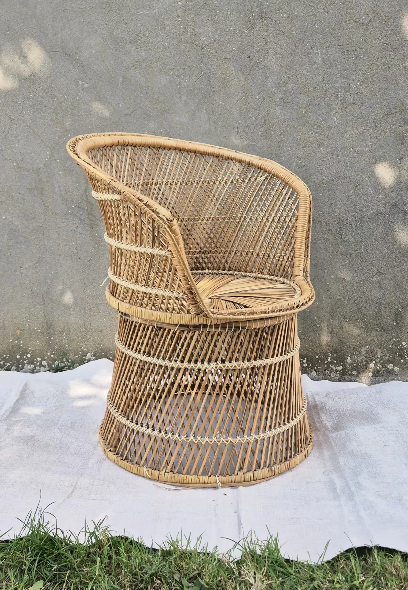 Vintage woven rattan/basket barrel chair
