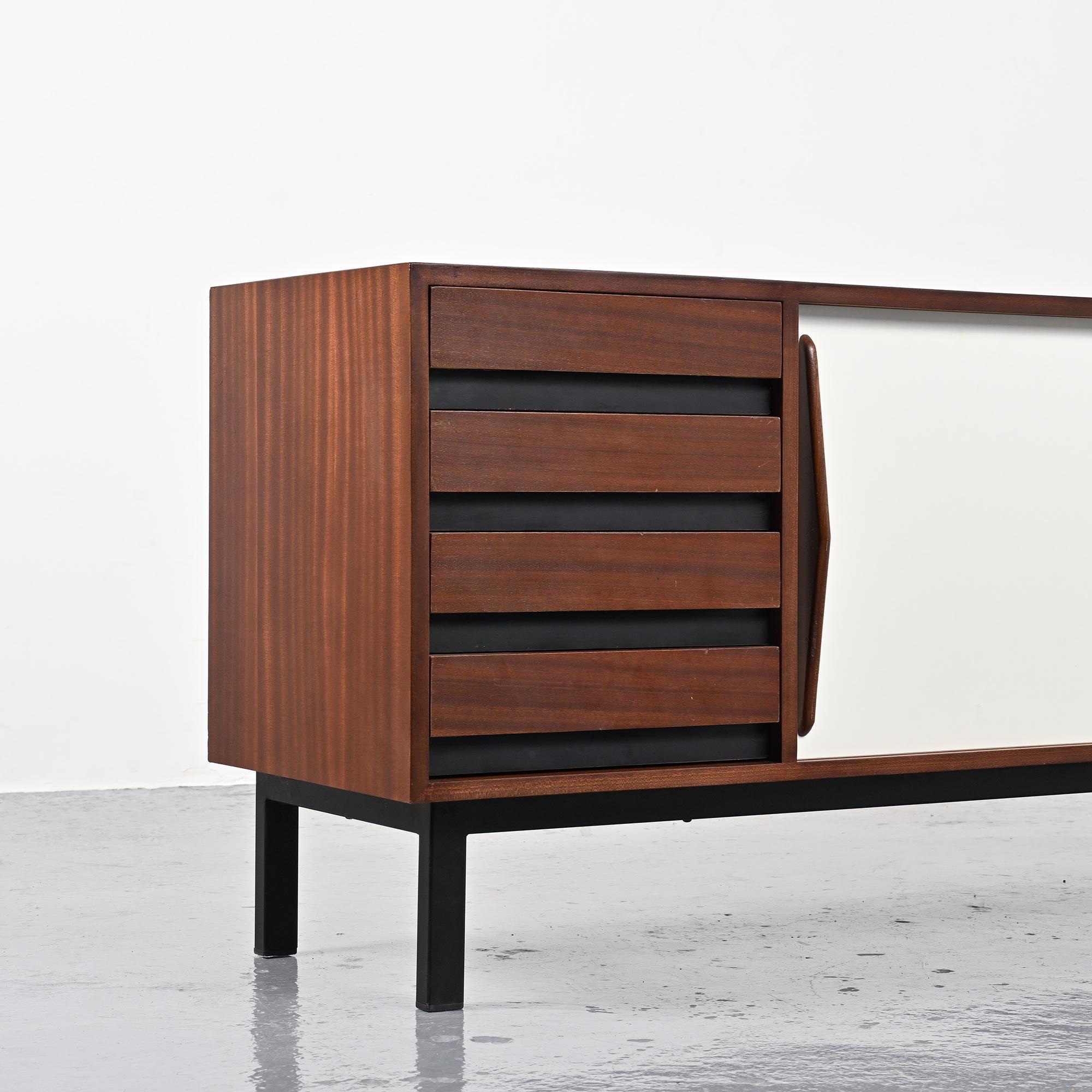 Enfilade Cansado par Charlotte Perriand, circa 1960