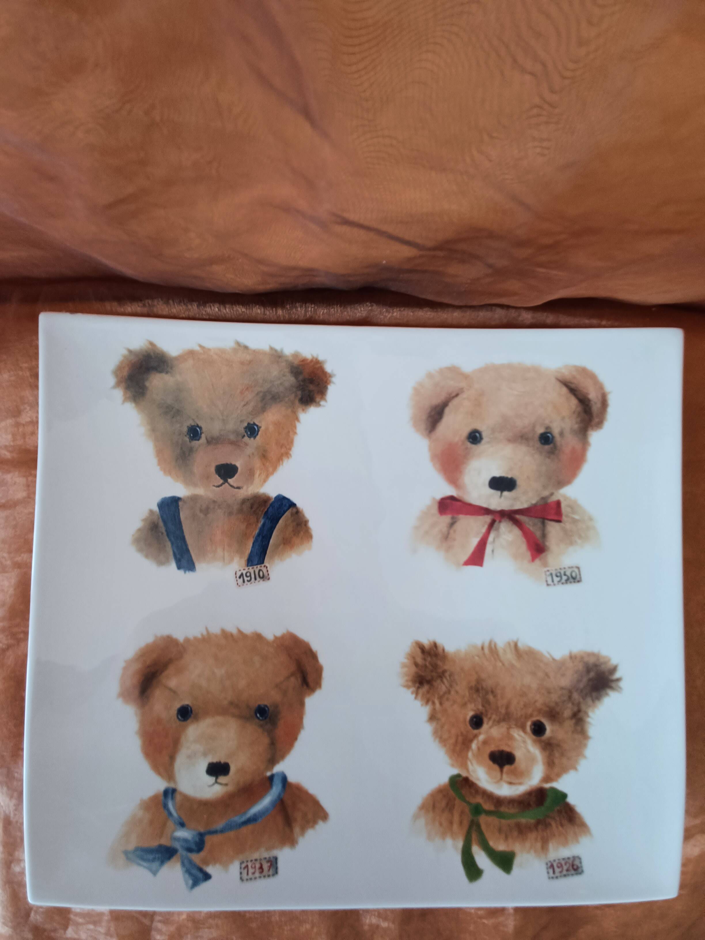 Gien bear cake dish.