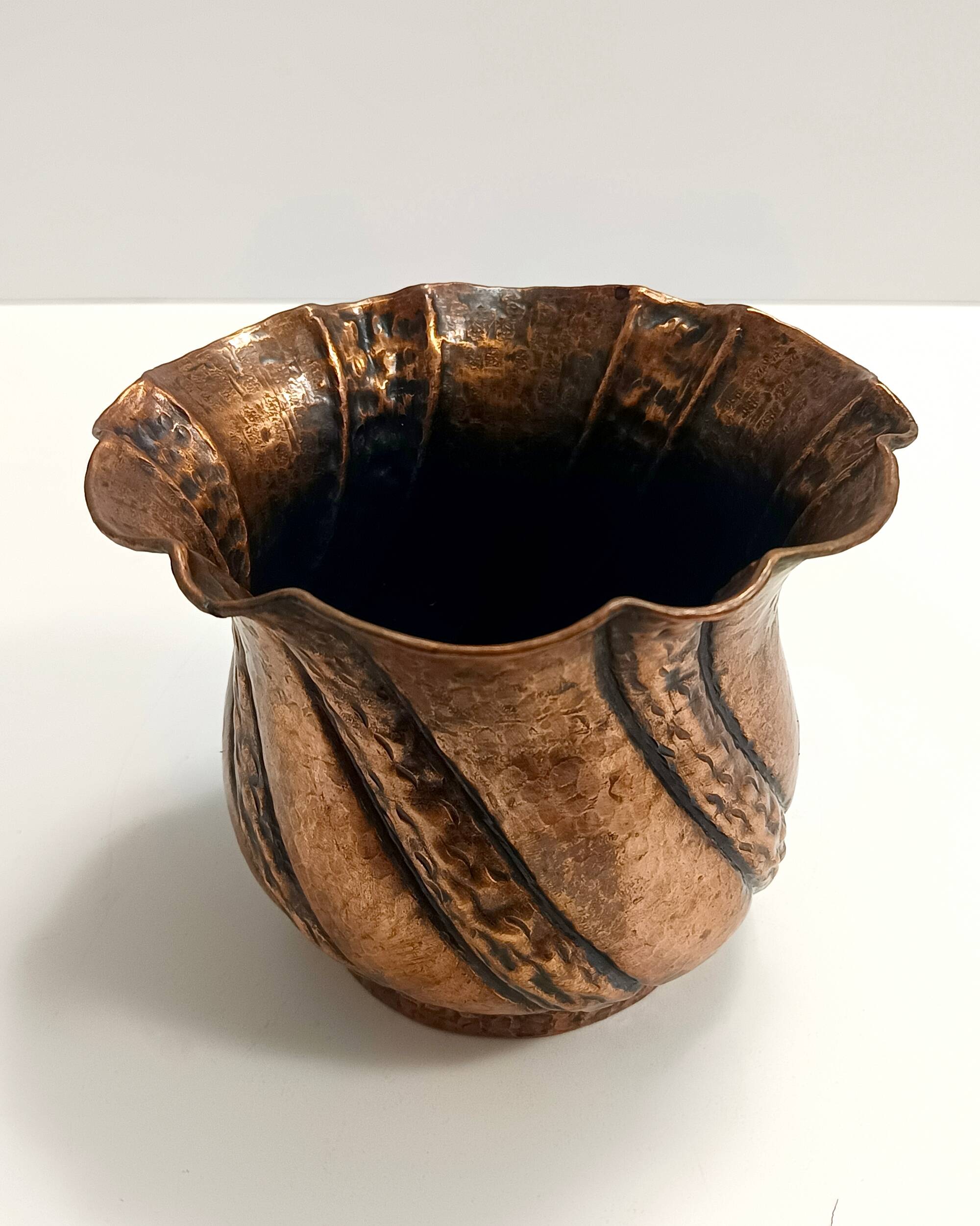 Round Embossed Copper Cachepot / Vase attr. to Egidio Casagrande, Italy