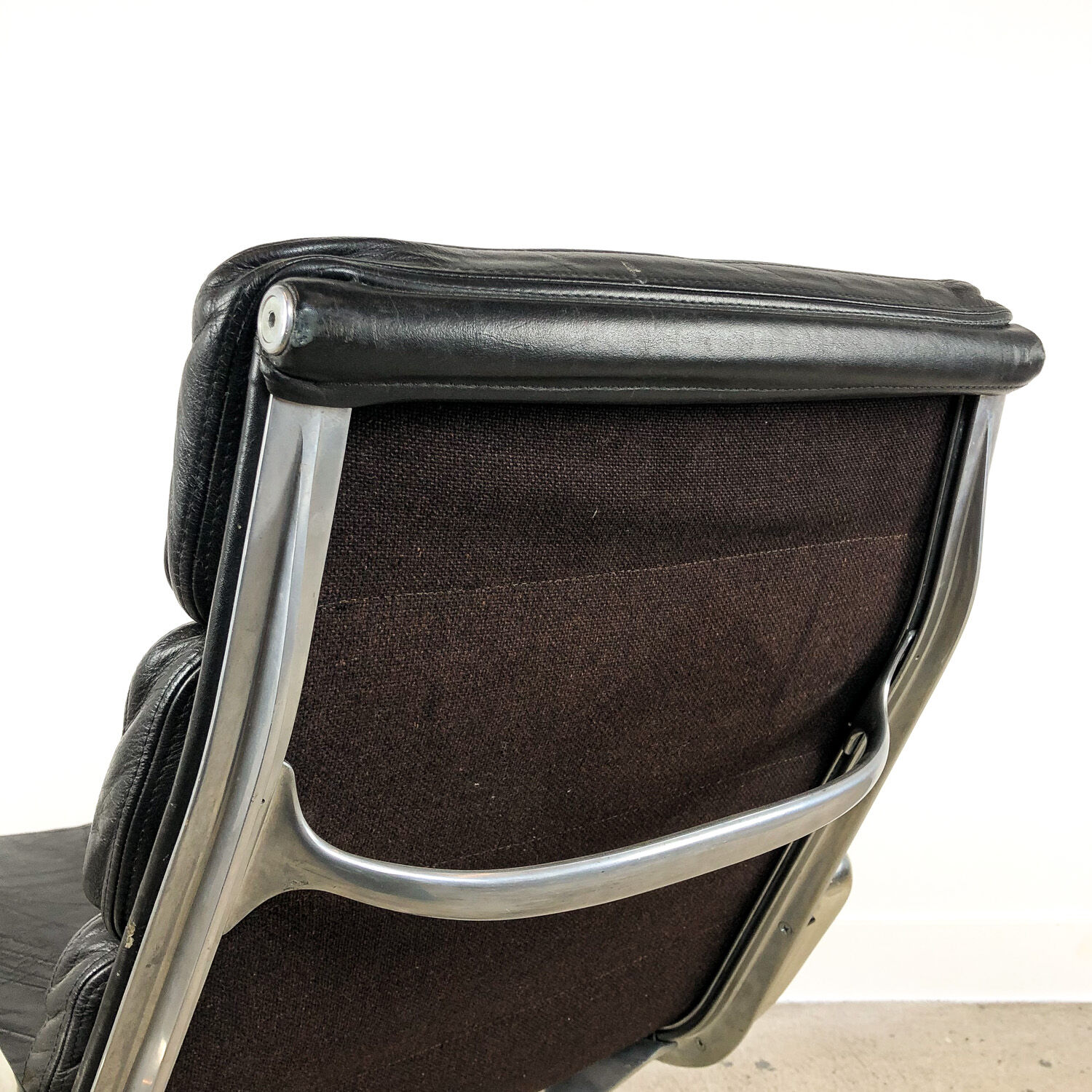 Charles and Ray Eames Softpad chair EA 216 edition Herman Miller, 1960