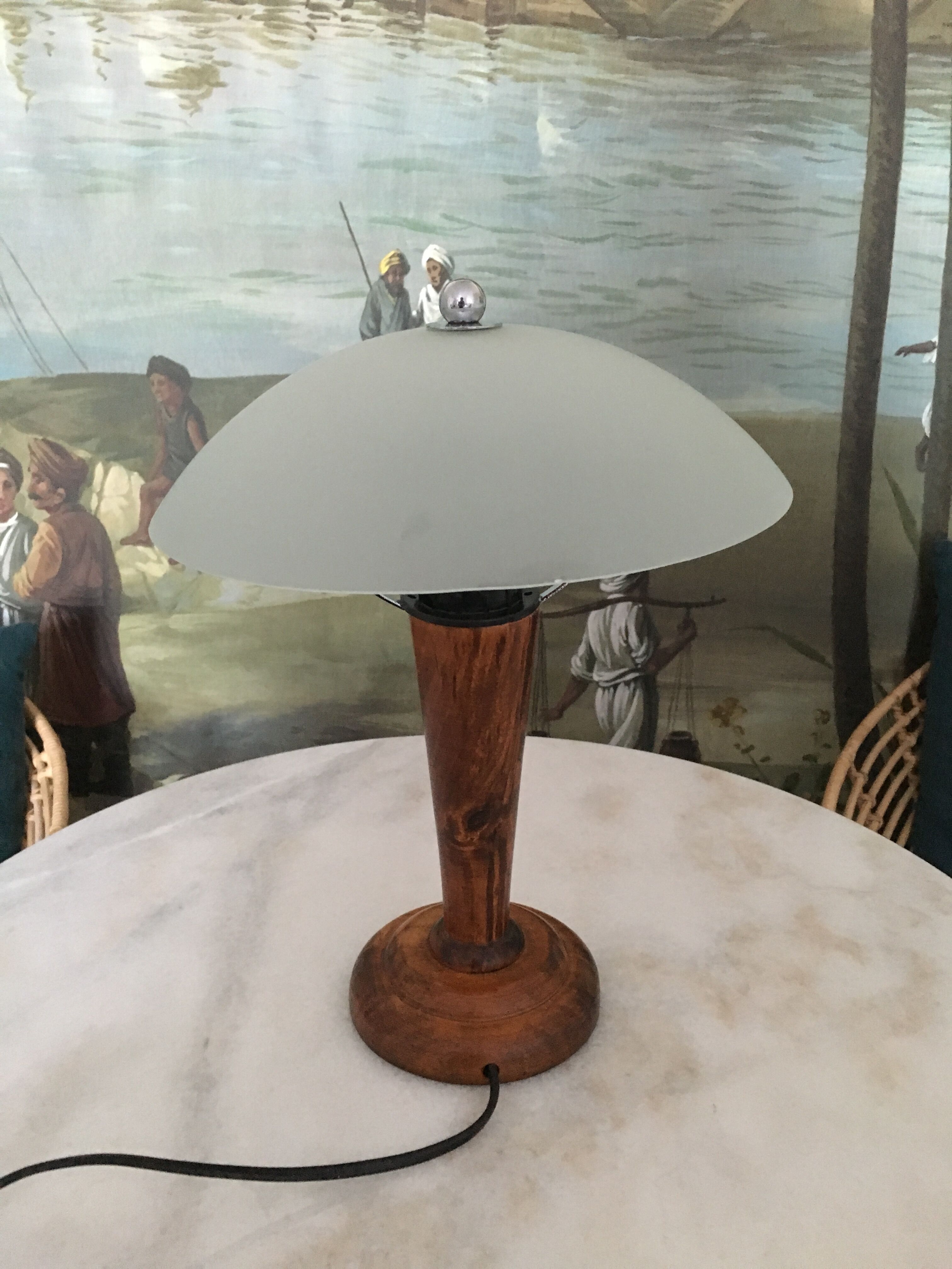 Frosted glass mushroom lamp
