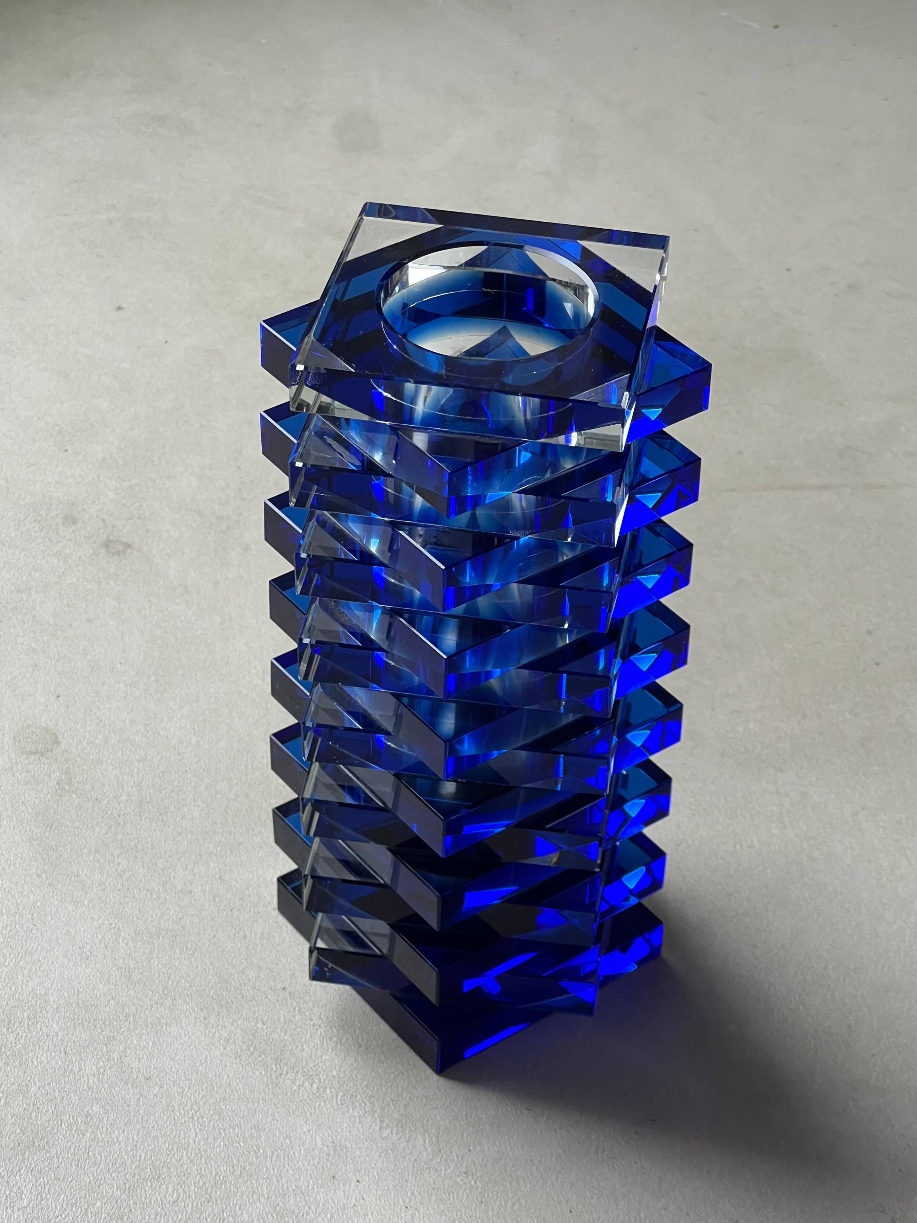 Fontana Arte sculpture, rationalist 1960's bicolor stratified glass vase