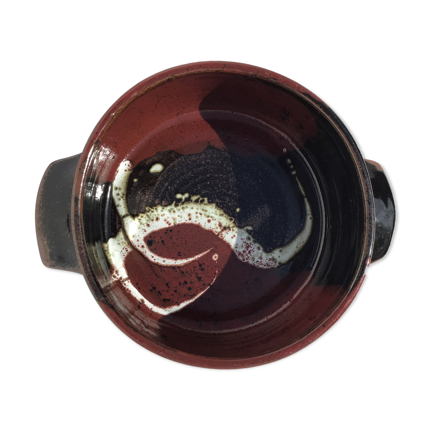 Artisanal sandstone dish signed Guibert red brown decorated