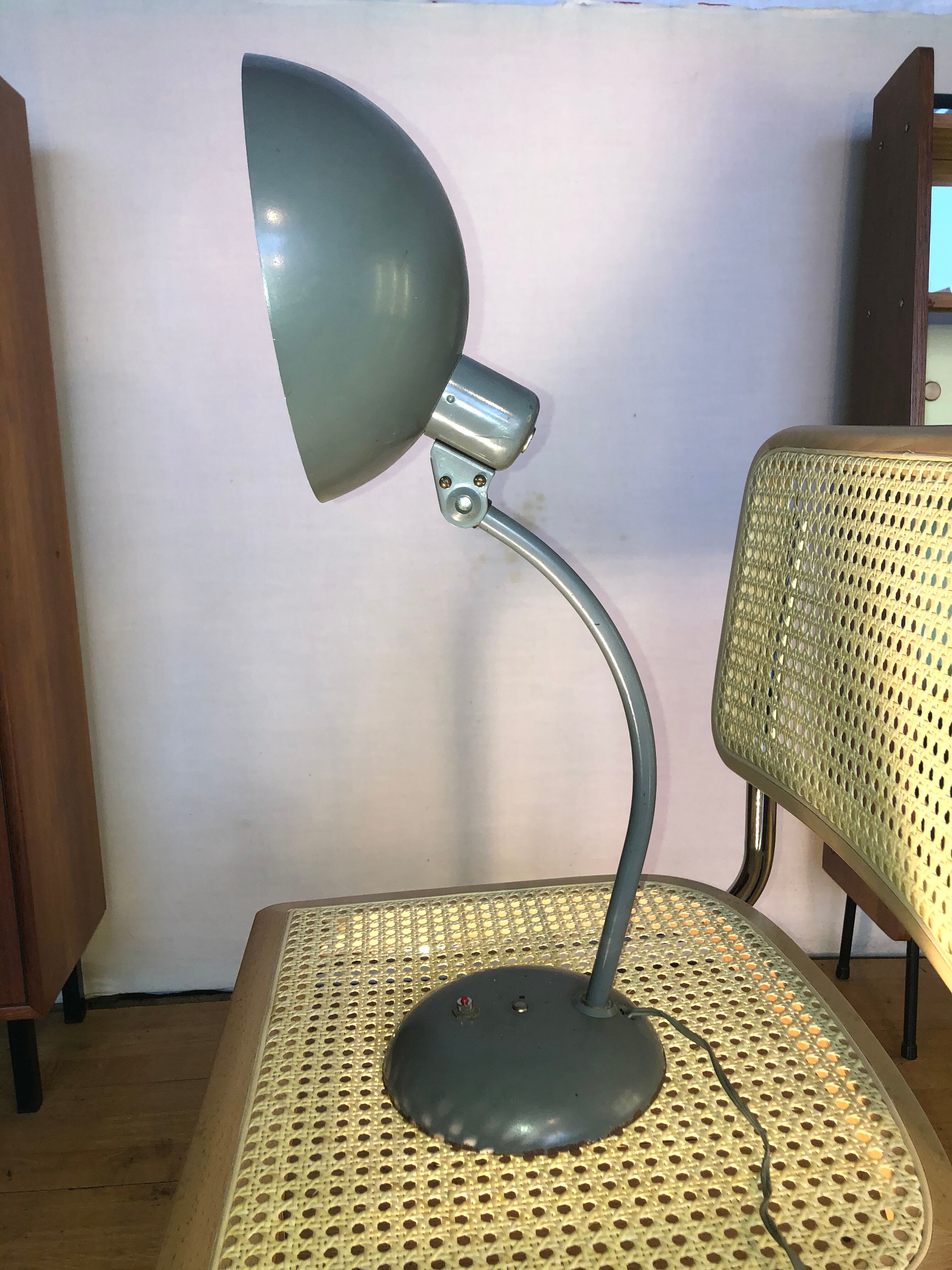 Jumo Office Lamp