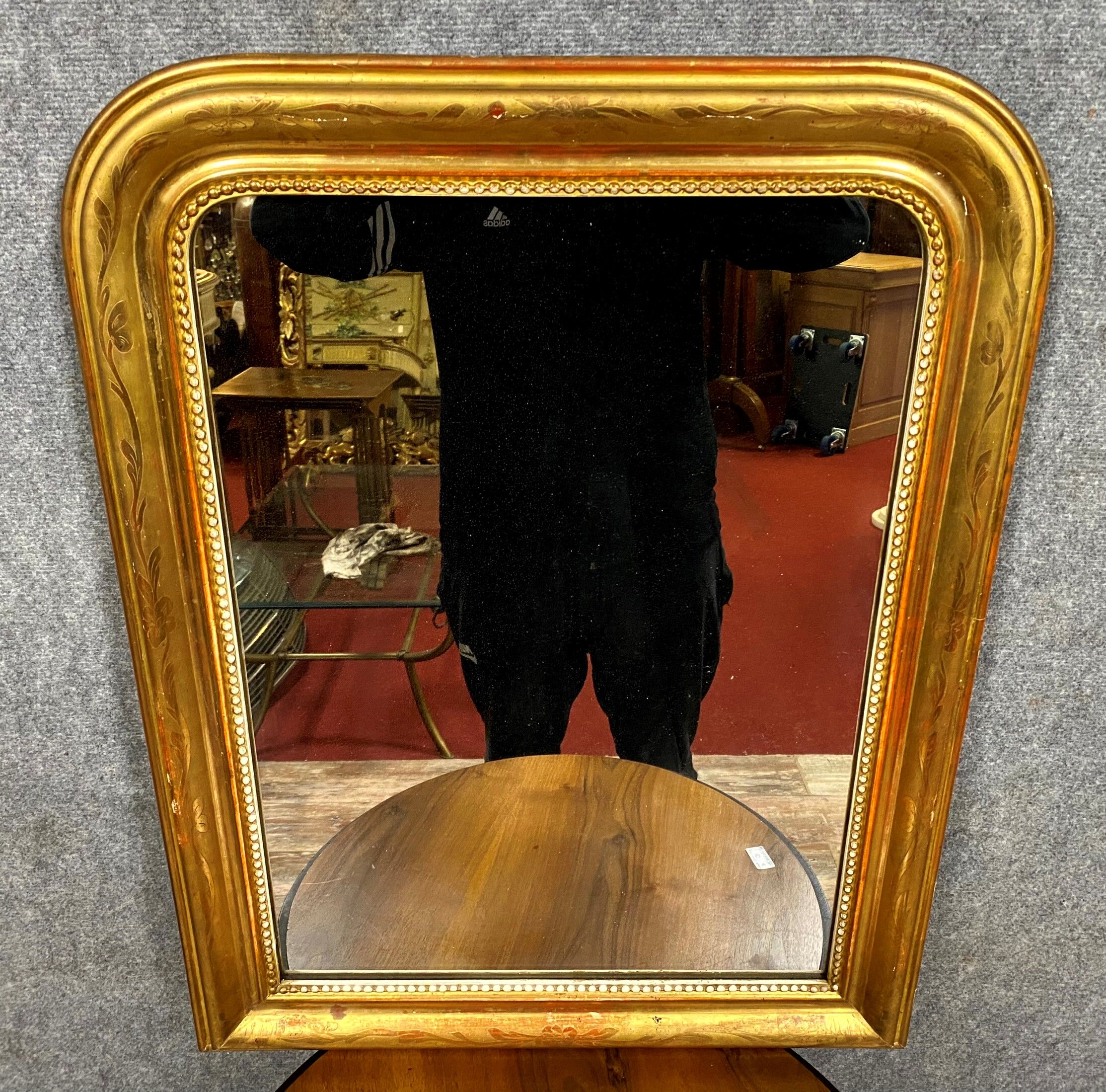 Miroir doré époque Louis Philippe vers 1830 83 X 64cm