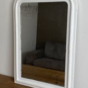 Miroir louis philippe at the end of the 19th century. 80x56. white.
