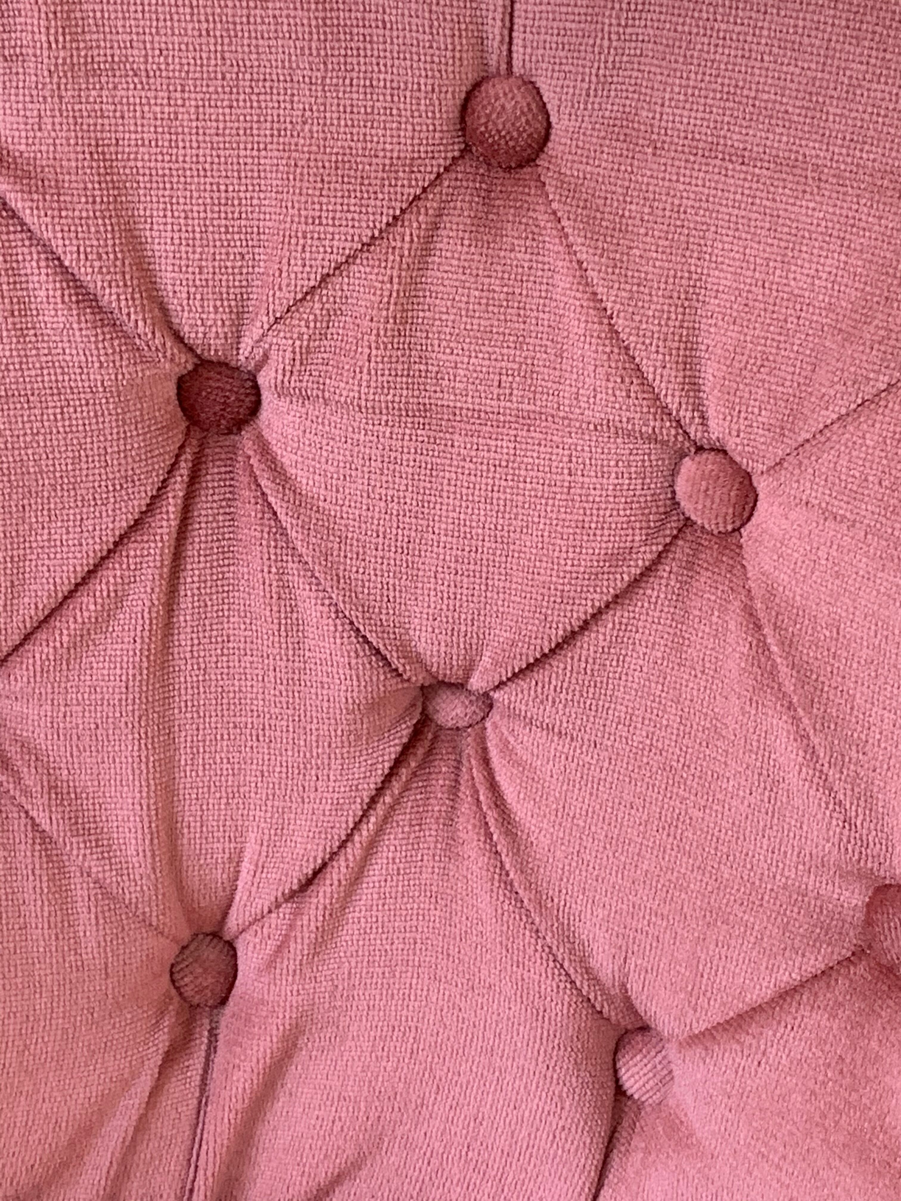 Pink velvet padded toad chair